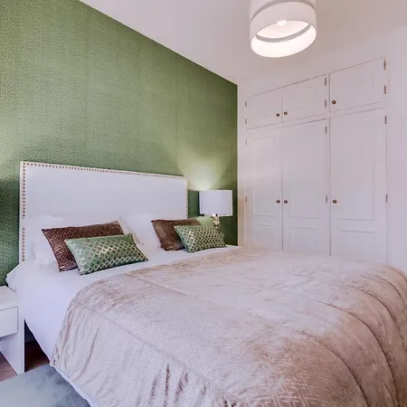 Ella - Fantastic - *